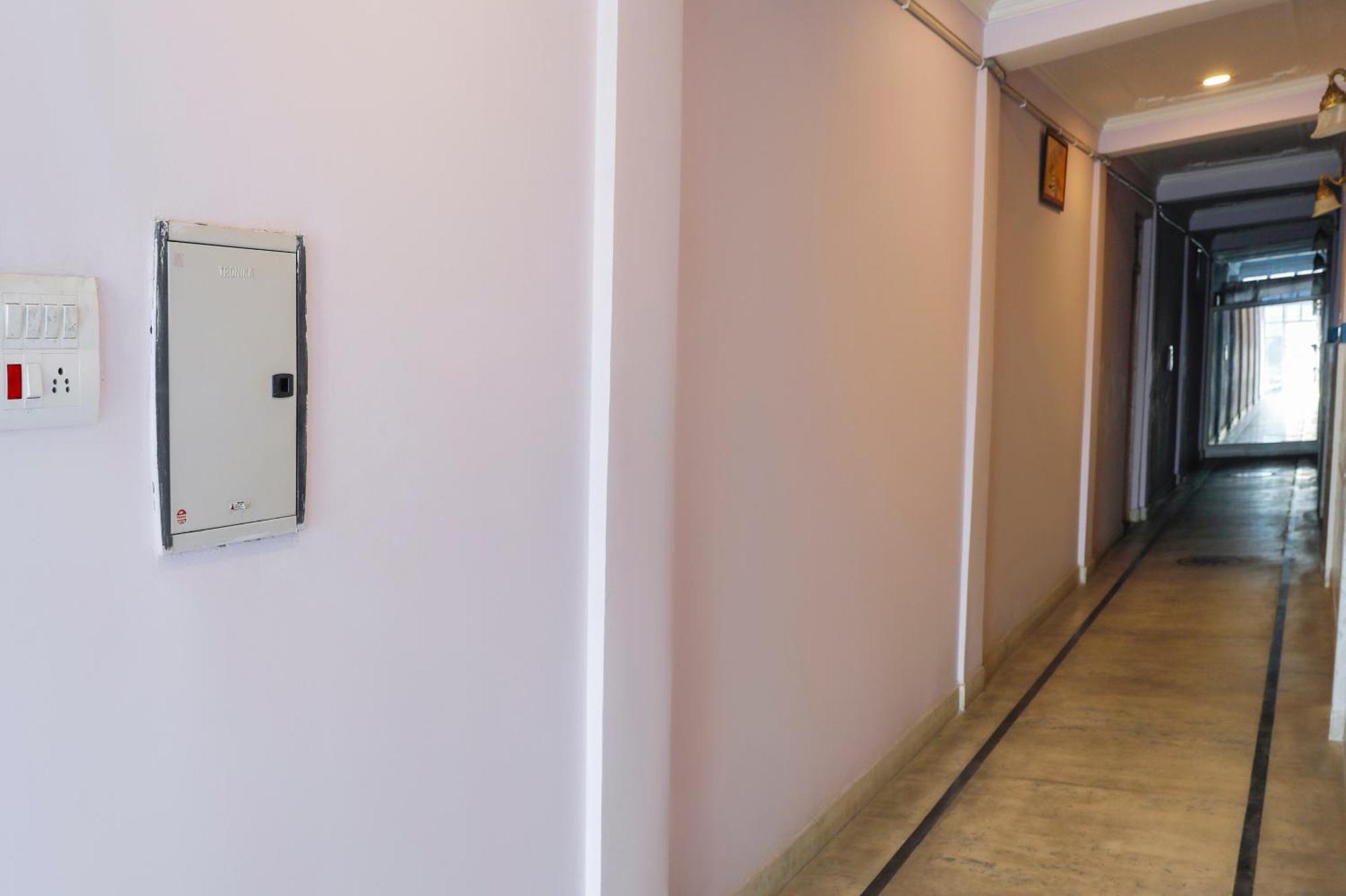 Capital O Sobo Central Srīnagar Zewnętrze zdjęcie
